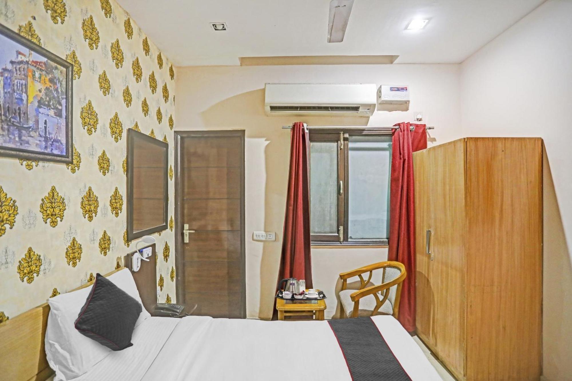 Hotel O Shivam Guest House New Delhi Exterior photo